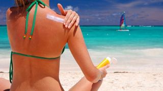 Pliculetele de ceai verde, cel mai bun remediu contra arsurilor solare