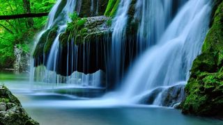 Cascada Bigar, asa cum arata in pozele de prezentare de la The World Geography