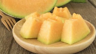 Pepenele galben, fructul care scapa femeile de una dintre cele mai suparatoare probleme! Afla-i secretele