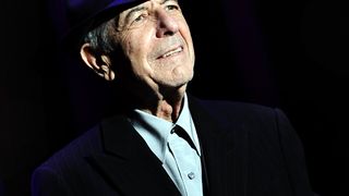 Muzicianul Leonard Cohen, scrisoare catre muza sa Marianne Ihlen, aflata pe patul de moarte. Randurile artistului sunt pline de emotie: "Cred ca te voi urma foarte curand"