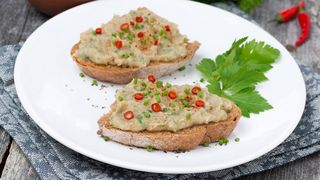 Tii post?! Trebuie sa stii la ce riscuri majore te expui, din cauza chimicalelor din produsele de post