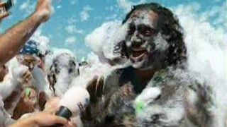 Un libanez ne invata despre puterile miraculoase ale namolului de la Techirghiol!