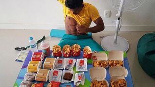 Performanta la mancatul de burgeri. Sportivii de la Rio se indoapa cu McDonald's, care le ofera mancare gratis. Au devenit incontrolabili