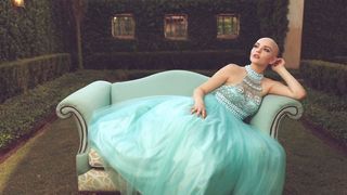 "Cancerul nu ma opreste sa fiu o printesa", spune o tanara ale carei fotografii au inspirat oamenii din intreaga lume