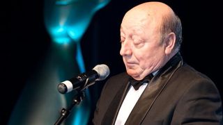 Ce nu s-a stiut niciodata despre Marin Moraru! A muncit la vagoane si la forja si era sa fie bombardat in al doilea razboi mondial! Biografia neromantata a marelui actor care s-a stins din viata