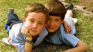 Ei sunt cei mai tineri antreprenori! Inventia lor ar putea schimba complet felul in care mancam inghetata