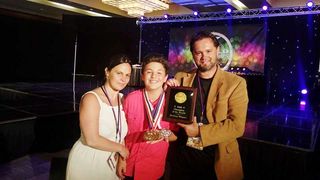 Un adolescent roman, campion mondial la Hollywood. Baiatul s-a intors acasa cu cinci medalii