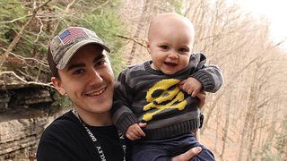 Crima infioratoare din gelozie! Un tata si-a ucis fiica de doar cateva luni in bataie, apoi a ars-o. Barbatul era invidios ca micuta primea mai multa atentie dupa ce a invins lupta cu cancerul