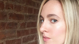 Drama unei experte in beauty. Toata viata s-a dat cu crema de protectie solara si s-a ferit de razele soarelui, iar acum a fost diagnosticata cu cancer de piele: "Nu imi vine sa cred"