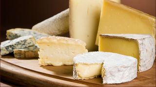 Consumul zilnic de branza te ajuta sa ai o inima mai sanatoasa. Ce au descoperit cercetatorii