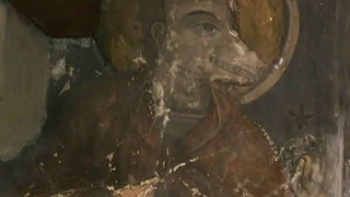 Pictura dintr-o biserica din Romania ce i-a speriat pe enoriasi. Cine este Sfantul cu Chip de Lup care apare in "Casa Domnului!"