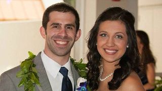 O profesoara in varsta de 25 de ani a fost arestata. Femeia, care este casatorita, a intretinut relatii sexuale cu un elev de 16 ani