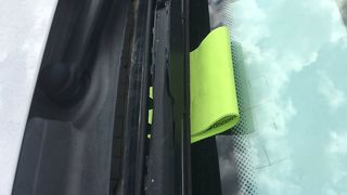 Cum sa scapi fara sa platesti tichetul de parcare. Un adolescent sustine ca a gasit trucul perfect