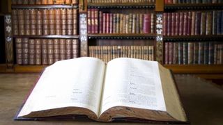 Tu stiai asta? Care este cel mai lung cuvant din Limba Romana - Are 44 de litere si este destul de greu de pronuntat