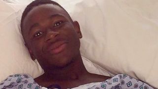 Un adolescent din Atlanta s-a trezit din coma si a inceput să vorbească fluent limba spaniola! Parintii lui spun ca baiatul cunostea putin aceasta limba