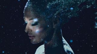 Spectacolul Deliei de la Teatrul National este SOLD OUT. Toate biletele s-au epuizat in mai putin de o luna de la punerea in vanzare.