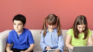 Psiholog: "Tehnologia NU este nocivă pentru copii. Trebuie găsit un echilibru"