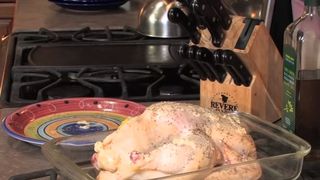 Si tu speli puiul inainte sa il gatesti? Faci o mare greseala! Uite de ce nu ar trebui sa mai faci asta niciodata