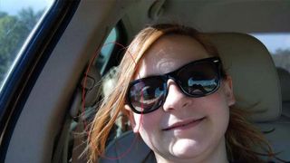 Au facut o fotografie, iar cand s-au uitat mai atent la ea s-au ingrozit! Ce a aparut pe bancheta din spate a masinii: "A venit sa ne avertizeze!"