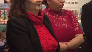 Mioara Roman si-a lasat cartea &ldquo;Pretul libertatii. Insemnari despre revolutia mea&rdquo; in care vorbeste despre divortul de Petre Roman