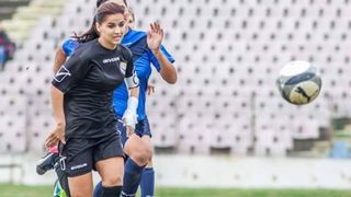 Povestea fotbalistei din Romania, curtata de italieni si de spanioli. Este capitan de echipa, iar din cand in cand mai cocheteaza si cu modelingul!