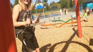 Aceasta fetita de 12 ani va ramane fara vedere in doi ani. Parintii sunt dispusi sa ii ofere cat mai multe amintiri: "Nu e suparata ca va orbi. Pur si simplu a acceptat acest lucru"