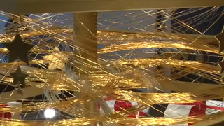 Cum arata cel mai scump brad de Craciun? Costa aproape 2 milioane de euro si este realizat din aur pur