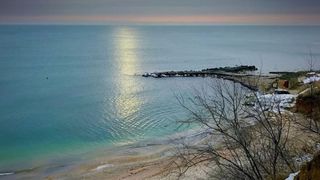 Spectacol inedit la malul Marii Negre! Apa a devenit turcoaz. Cum explica specialistii acest fenomen