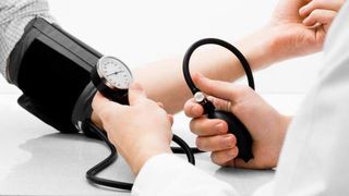 Cum reduci tensiunea arteriala un 5 minute fara medicamente! Trucul pe care nimeni nu ti l-a spus pana acum