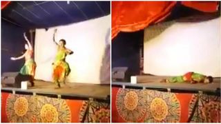 Un dansator din India a murit pe scena in timpul unei spectacol. Spectatorii au crezut ca totul face parte din scenariu