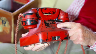 Telefonul rosu al lui Hitler, scos la licitatie! Asa arata obiectul prin intermediul caruia au fost curmate milioane de vieti!