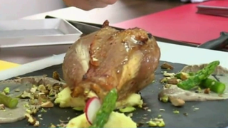 O reteta delicioasa: Pulpa de curcan cu sos de curmale si prune - Trebuie neaparat sa inveti sa prepari asa ceva