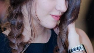 A purtat 20 de ani in pantece embrionul fratelui geaman. Drama Teodorei, o studenta de nota 10, care are nevoie urgenta de ajutor