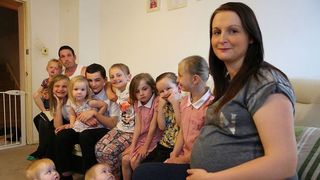 Urmeaza sa nasca cel de-al 13-lea copil si nu are de gand sa se opreasca. "Sunt dependenta de copii", spune mama de 34 de ani