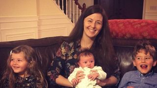 A ramas insarcinata la scurt timp dupa moartea sotului ei cu copilul lui! Cum a fost posibil asa ceva