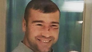 Prima imagine cu Ema Anabella, fiica lui Lucian Bute. Pugilistul este in culmea fericirii