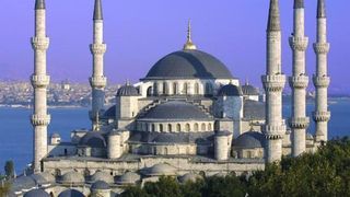 Cum arata faimoasa moschee construita de sultanul Ahmet, la care se face referire in serialul &ldquo;Kosem&rdquo;, difuzat de Kanal D