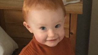 O fetita de nici 2 ani a murit la cateva ore dupa ce corpul i s-a umplut de pete mici si rosii. Parintii au crezut ca are varicela