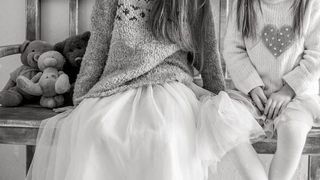 Drama unei mame ale carei patru fetite au fost ucise chiar de tatal lor. Barbatul isi omorase in trecut fosta sotie insarcinata