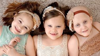 Povestea cutremuratoare din spatele acestor imagini. O tragedie le-a adus impreuna: "Legatura dintre ele este incredibila"