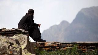 Fostul fotbalistul Eduard Bandi este calugar la Muntele Athos! Si-a luat numele de Parintele Pahomie la Manastirea Putna, unde a stat peste un deceniu!