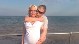 Sapte copii au ramas orfani, dupa ce mama lor s-a spanzurat. Femeia aflase ca este insarcinata pentru a opta oara