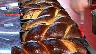 Cozonaci pufosi si crescuti bine? Daca nu vreti sa faceti pentru Paste, apelati la alte delicii, cu miros frantuzesc