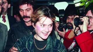 Dezvaluiri incredibile despre Nadia Comaneci! Ce a facut "Zeita" in Statele Unite cu primii bani castigati: "Ea a consumat o multime de cecuri de calatorie si a cheltuit aproape 20000 de dolari pe o limuzina decapotabila!"