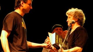 Andrei Paunescu, alaturi de mama sa, Constanta Buzea