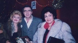 Gestul emotionant facut de Elena Merisoreanu dupa ce a visat-o pe Ileana Ciuculete! Cantareata de muzica populara a organizat sambata o pomana si a impartit doua cosuri cu coliva oamenilor nevoiasi