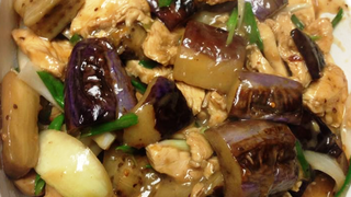 Adevarul din bucataria restaurantelor, dezvaluit de o chelnerita. Uite ce se intampla in spatele usilor inchise si ce iti servesc la masa