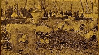 Atat a mai ramas din biserica distrusa de incendiul din 1930