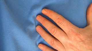 Semnalul pe care ti-l transmite corpul cu o luna inainte de a face infarct! Nu il ignora