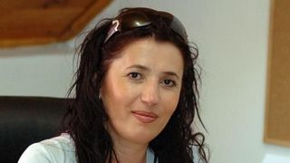 Managerul Gradinii Zoologice de la Baneasa are un salariu lunar de 2383 de lei! Ancuta Oprea detine bijuterii de 20.000 de euro si doua case